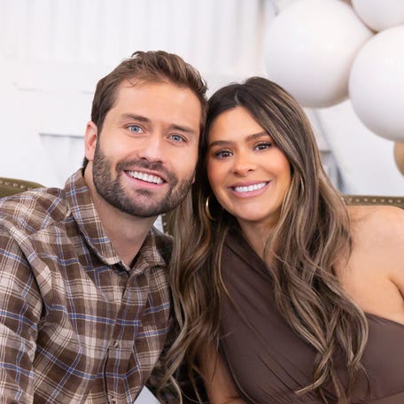 Taylor Frankie Paul and Dakota Mortensen are seen on Season 1 of "The Secret Lives of Mormon Wives."