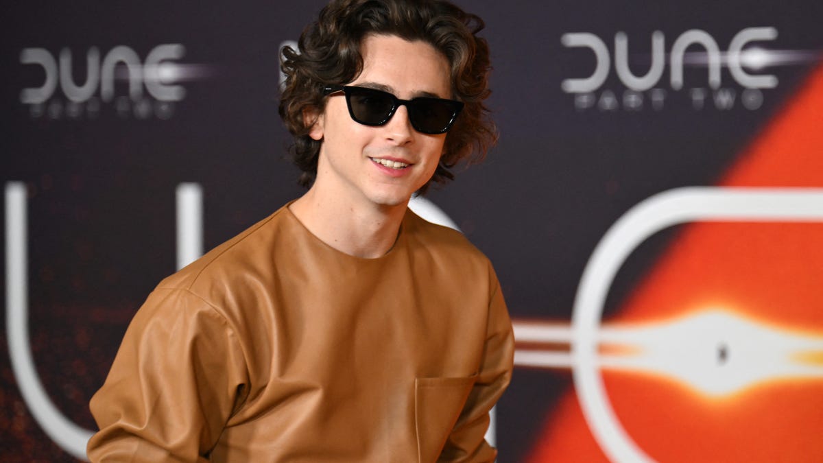 Timothée Chalamet stuns in epic first look at 'Dune: Part Three'