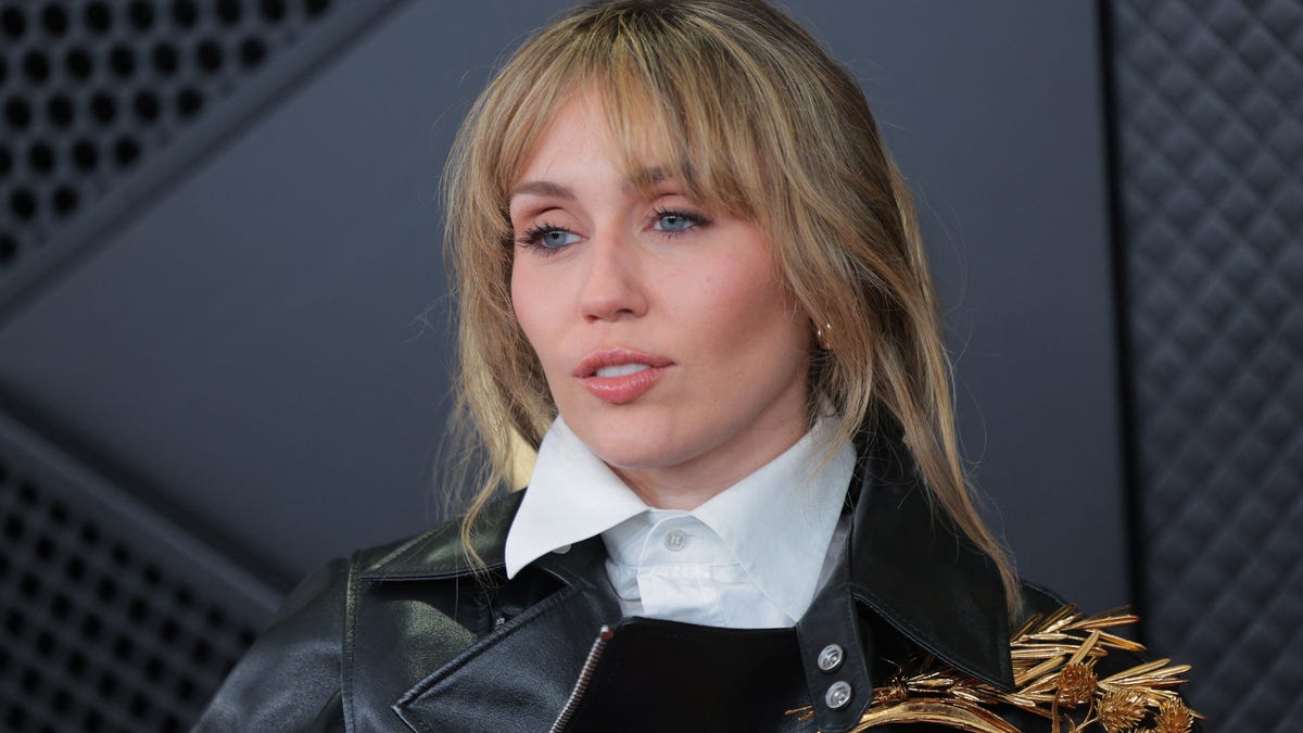 Miley Cyrus throws it back with two Hannah Montana songs. Will she tour?