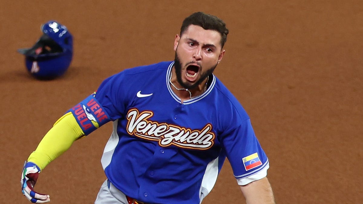 WBC championship live score: USA in big hole vs. Venezuela, how to watch