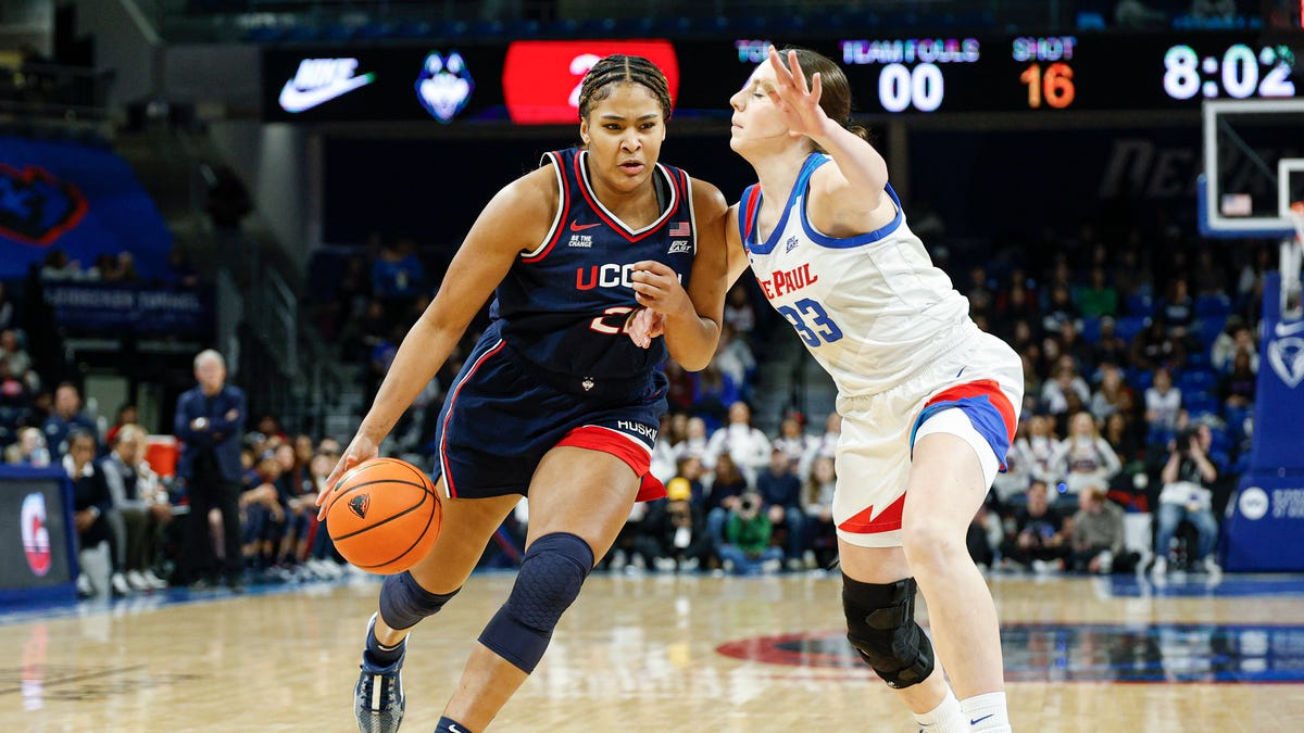 Ncaa Womens Basketball Uconn At Depaul