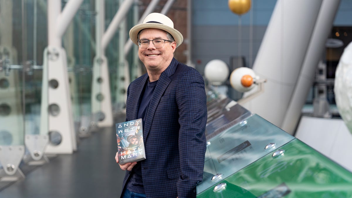 20260317_ENT_Andy Weir_0005.jpg