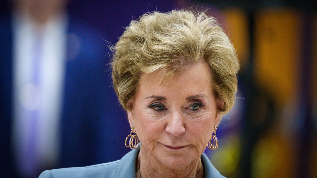 Secretary of Education Linda McMahon visits Jack Britt High School during a Department of Education's History Rocks! Tour on Wednesday, Jan. 14, 2026.