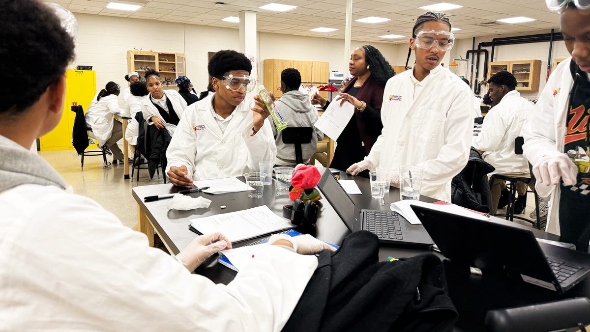 New Heights Charter School opens science lab for students
