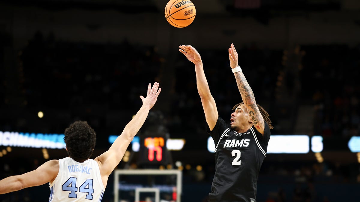 GREENVILLE, SOUTH CAROLINA - MARCH 19: Jadrian Tracey #2 of the VCU Rams shoots the ball against Luka Bogavac #44 of the North Carolina Tar Heels during the first half in the first round of the 2026 NCAA Men's Basketball Tournament at Bon Secours Wellness Arena on March 19, 2026 in Greenville, South Carolina. (Photo by Jared C. Tilton/Getty Images)