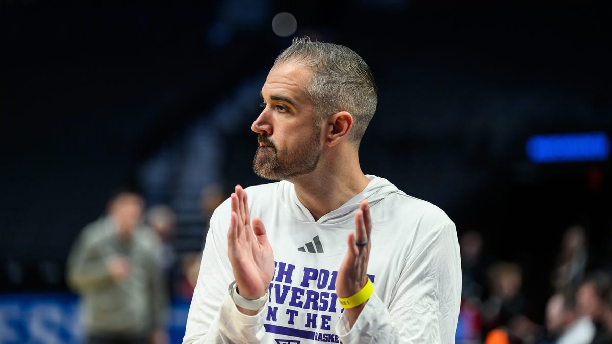 They're married and both coaching in March Madness: 'Living the best life right now'