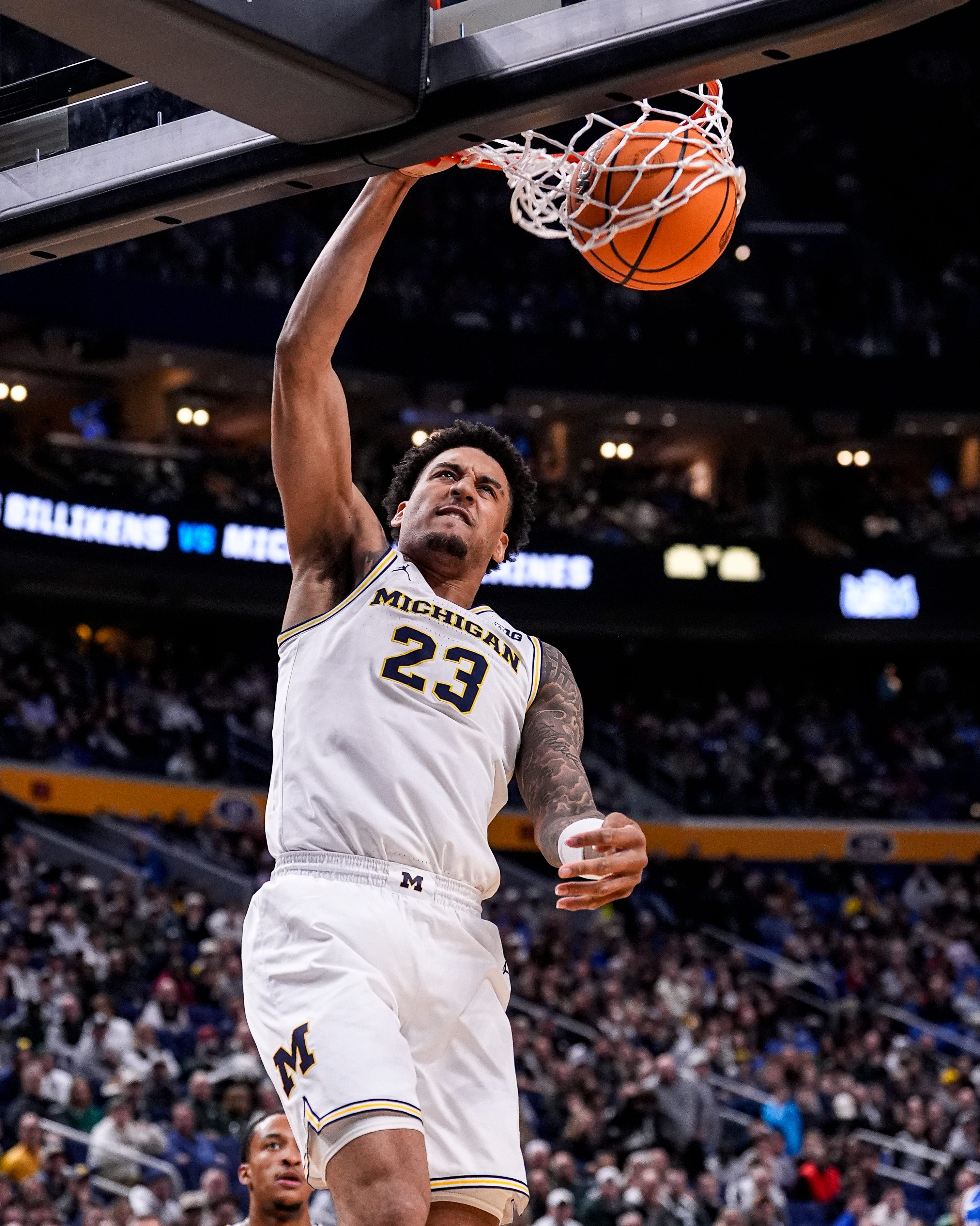 Wolverines muscle up vs Saint Louis for return to Sweet 16