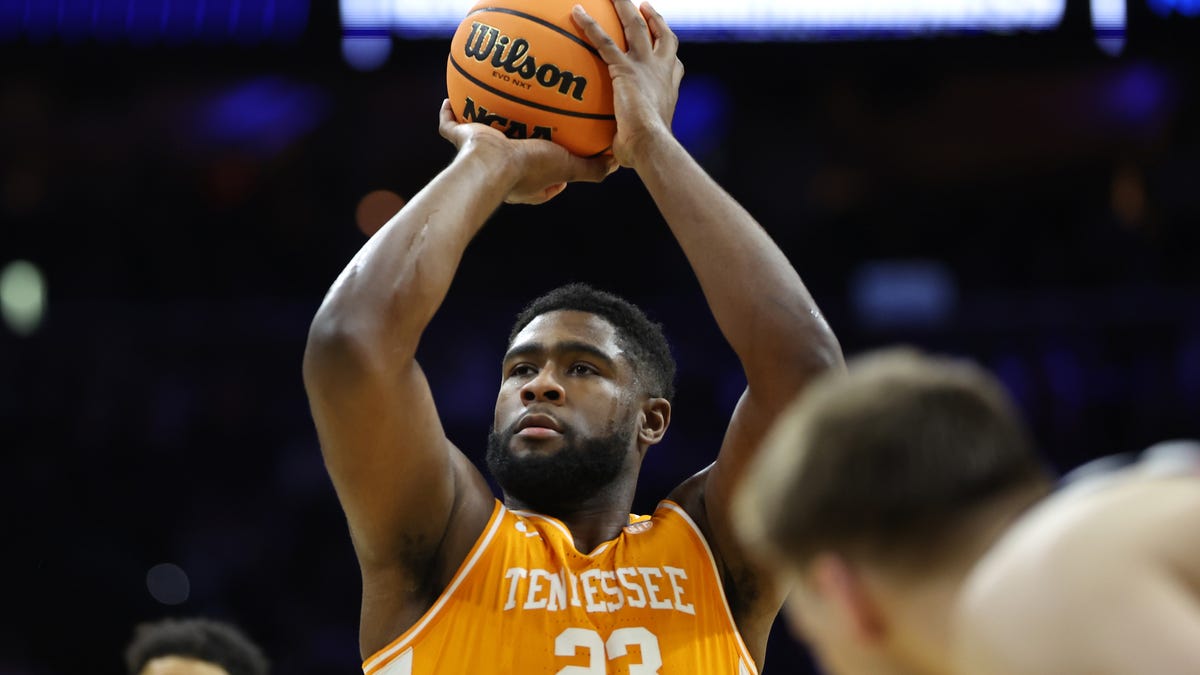 Η Jaylen Carey πέμπτη μπασκετμπολίστρια του Τενεσί που μπήκε στην πύλη μεταγραφών
