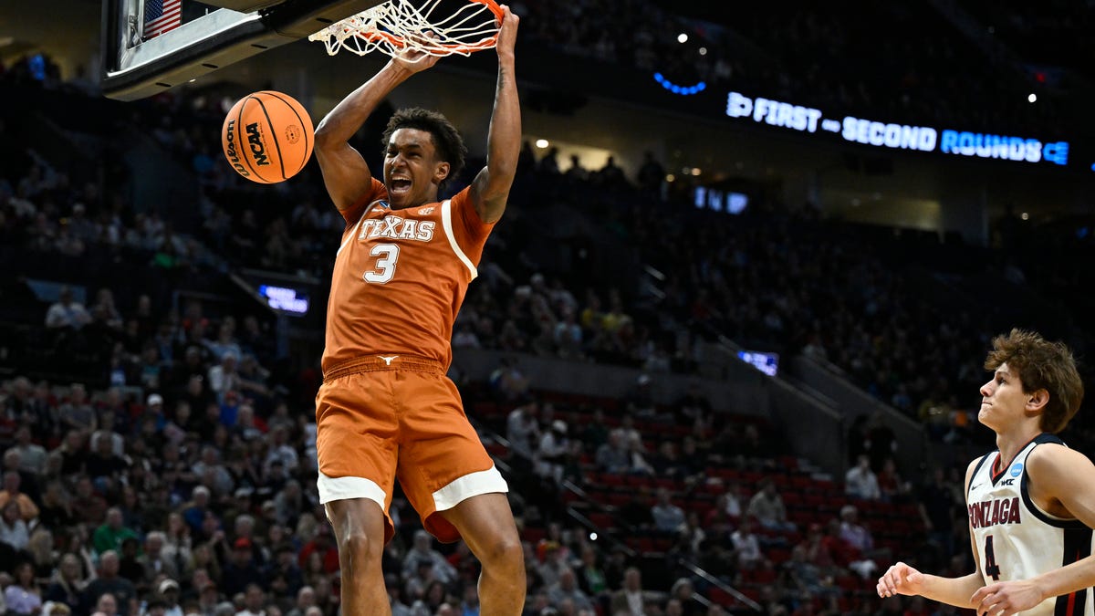 Texas stuns Gonzaga to advance to Sweet 16, March Madness run continues