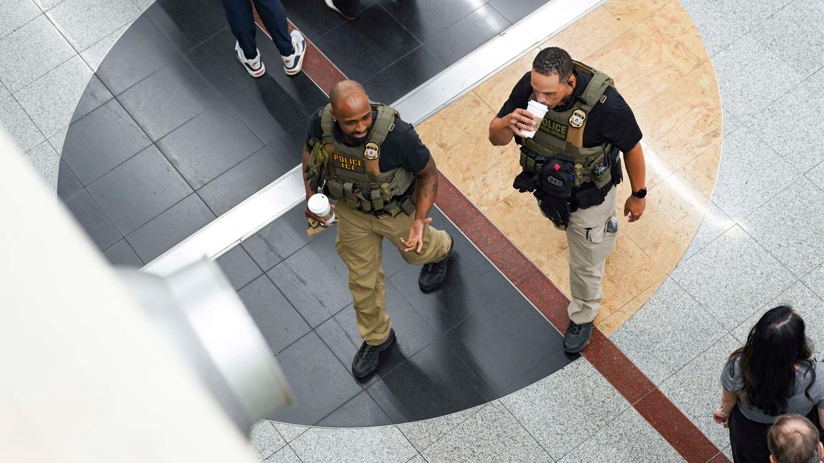 ICE at airports isn't easing long security lines, travelers say