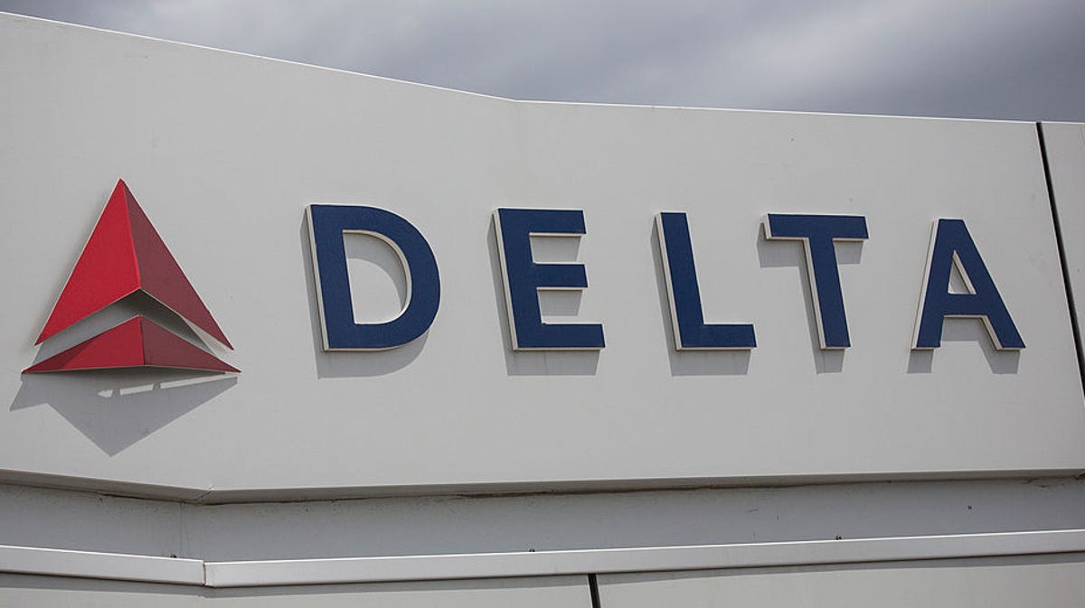 Delta suspends special services for members of Congress amid shutdown