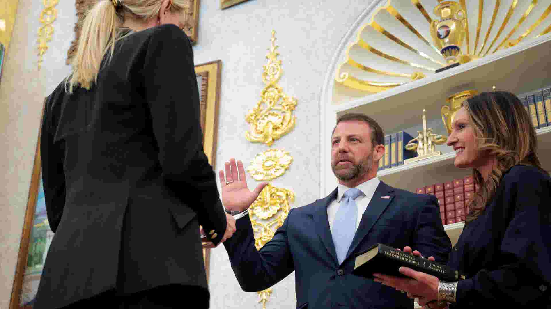https://www.gannett-cdn.com/authoring/authoring-images/2026/03/24/USAT/89304429007-20260324-vpc-markwayne-mullin-sworn-in-thumb-getty-00-00-00-00-still-003.jpg?crop=1919,1079,x0,y0&quality=10