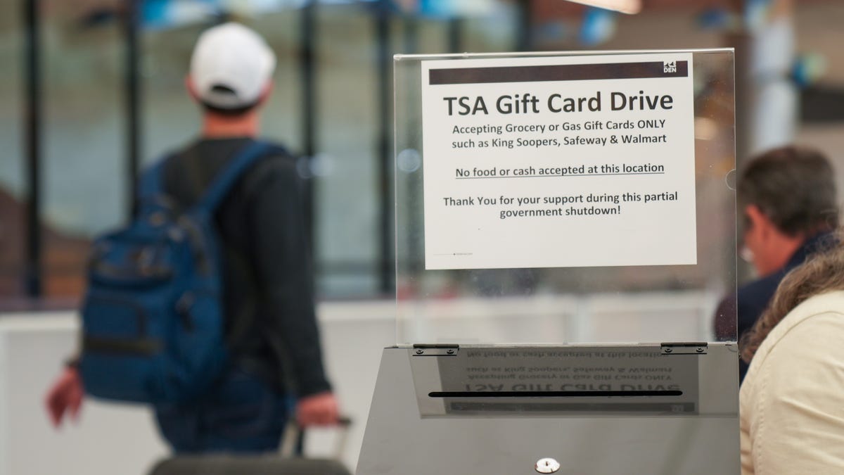 Unpaid TSA workers face 'exhausting anxiety' during shutdown