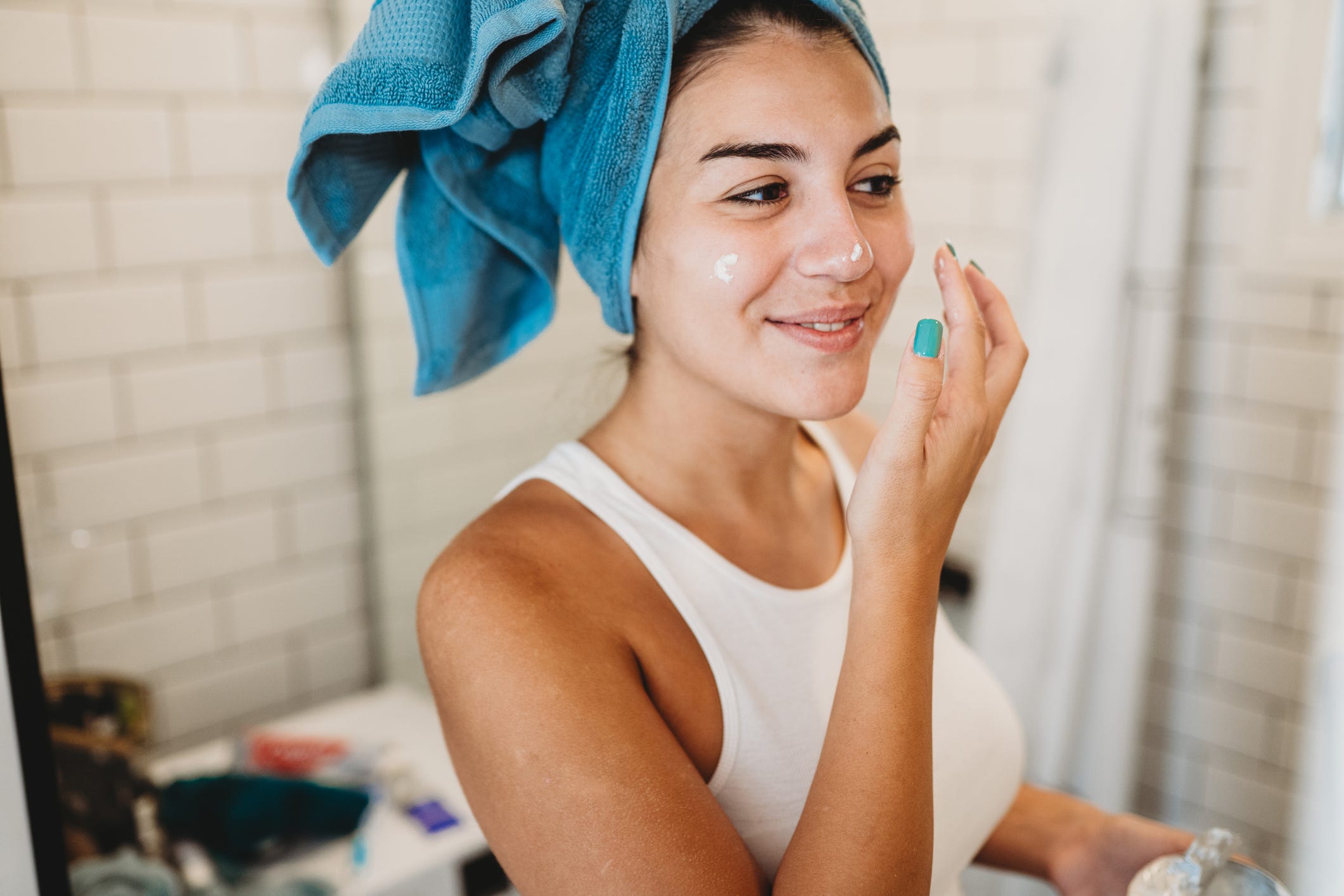 The right moisturizer can make a big difference for your skin. Dermatologists share how to choose the best formula for your skin type.