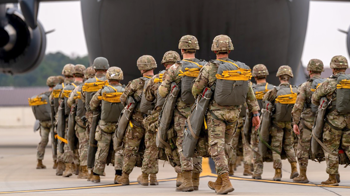 usat-graphics-US troops Iran 82nd-topper.png