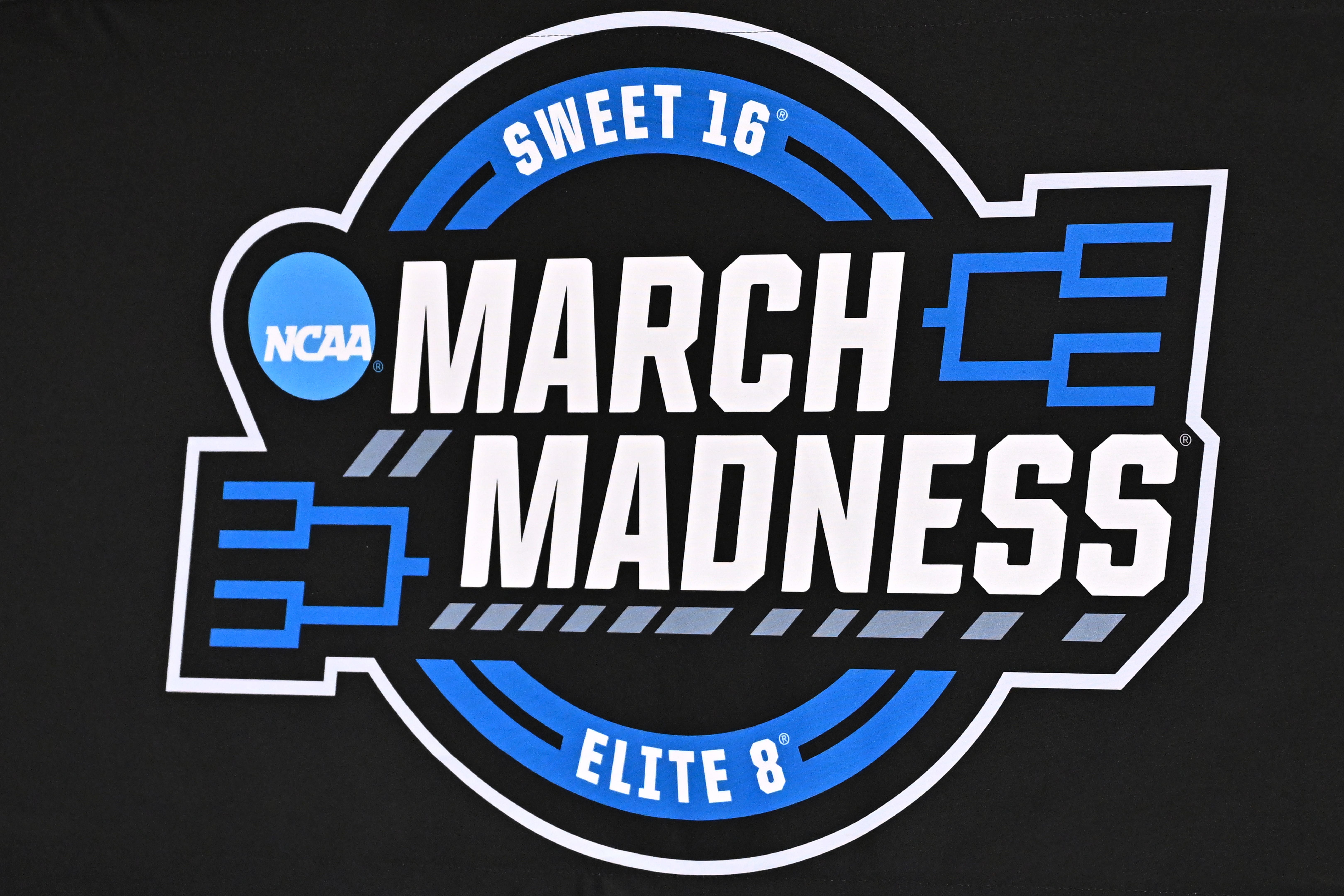 Who's in Elite 8? Updated March Madness bracket, NCAA Tournament schedule