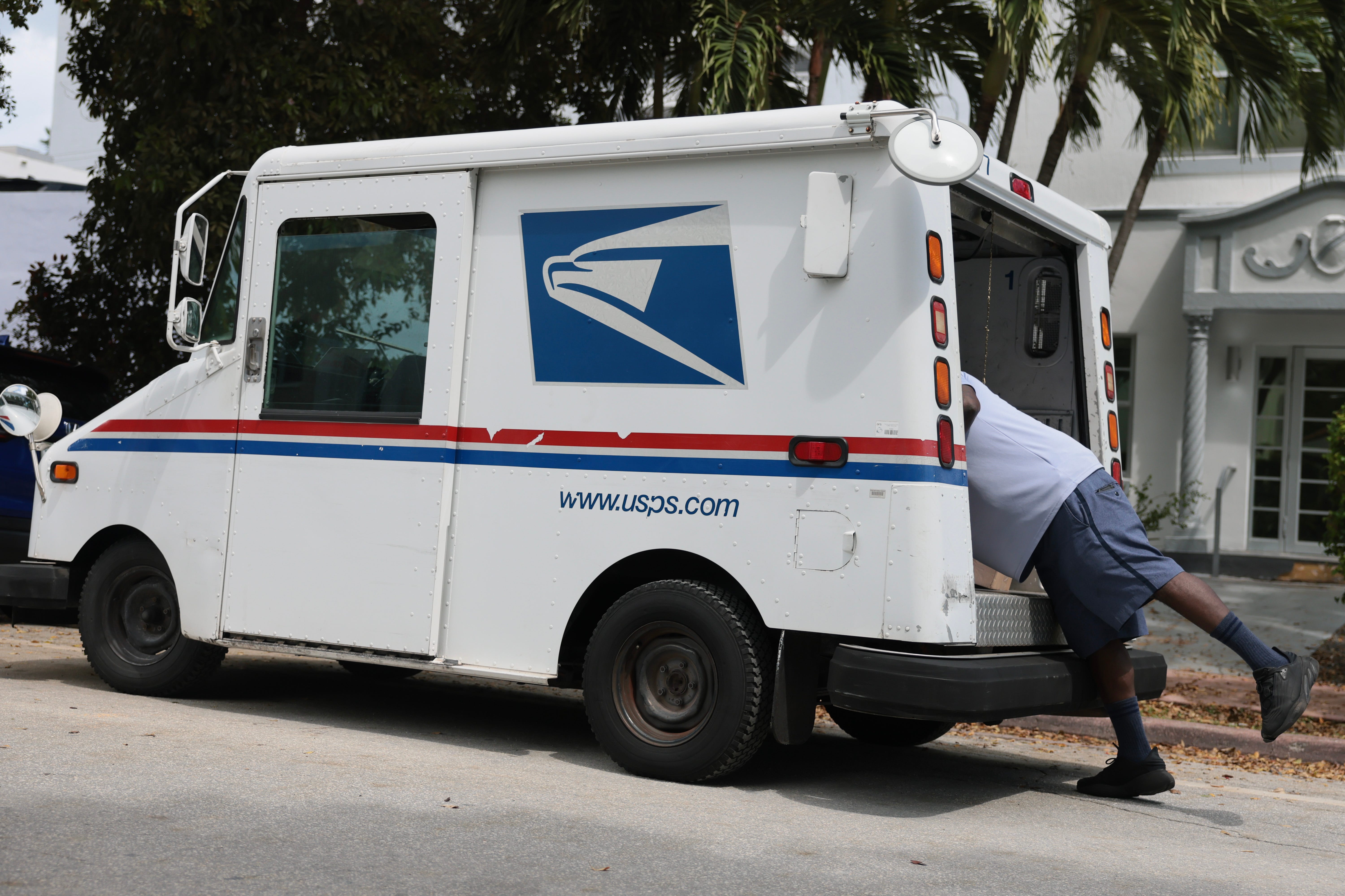 USPS could raise prices to ship packages by 8%