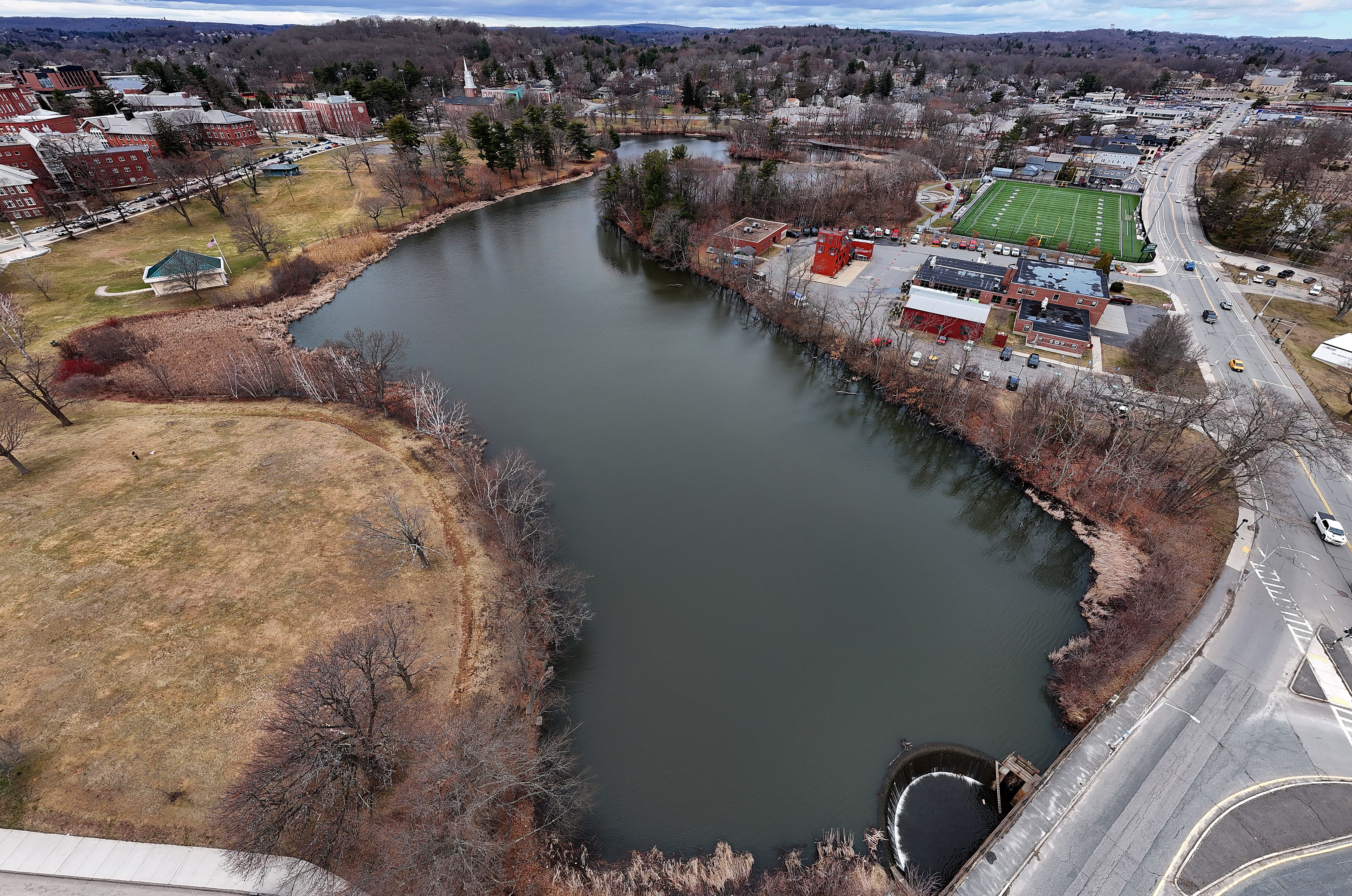 Worcester's Salisbury Pond is drying up. Can it be saved?