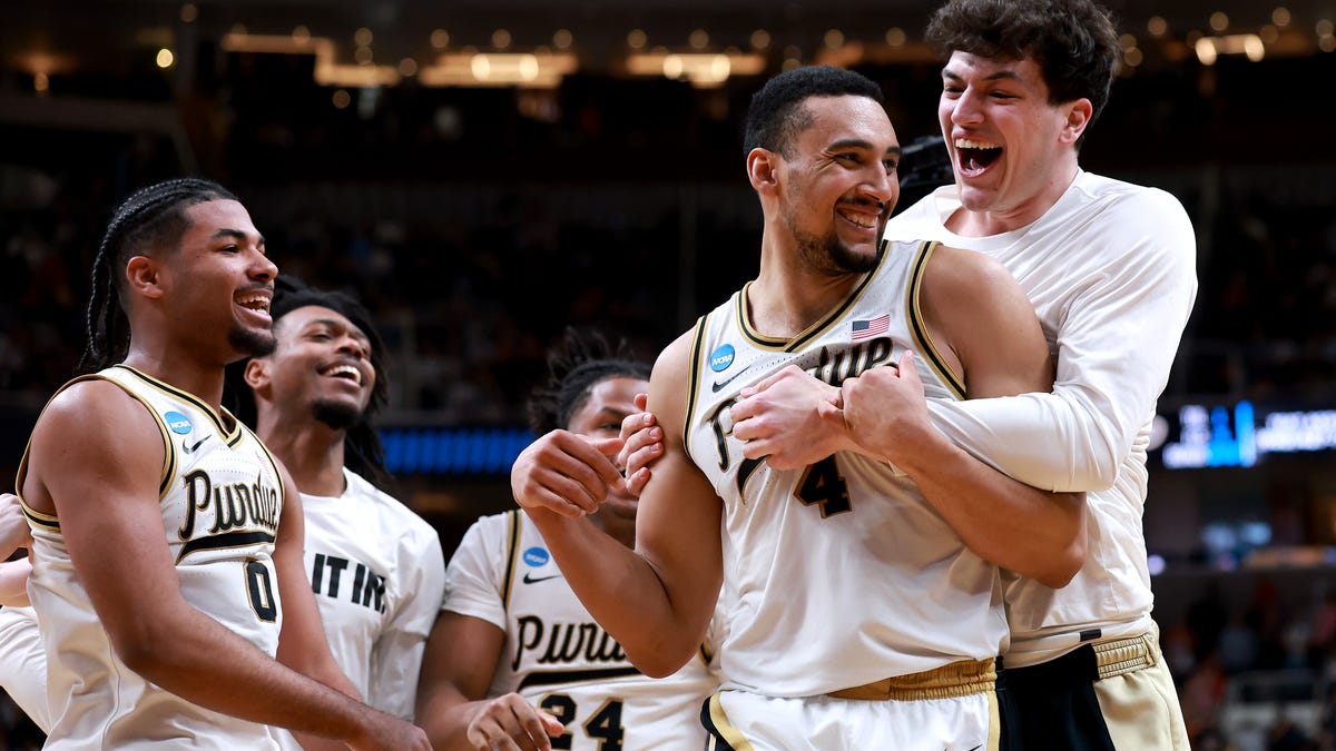 Trey Kaufman‑Renn’s game‑winning tip‑in lifts Purdue past Texas and into the Elite Eight in a March Madness thriller.