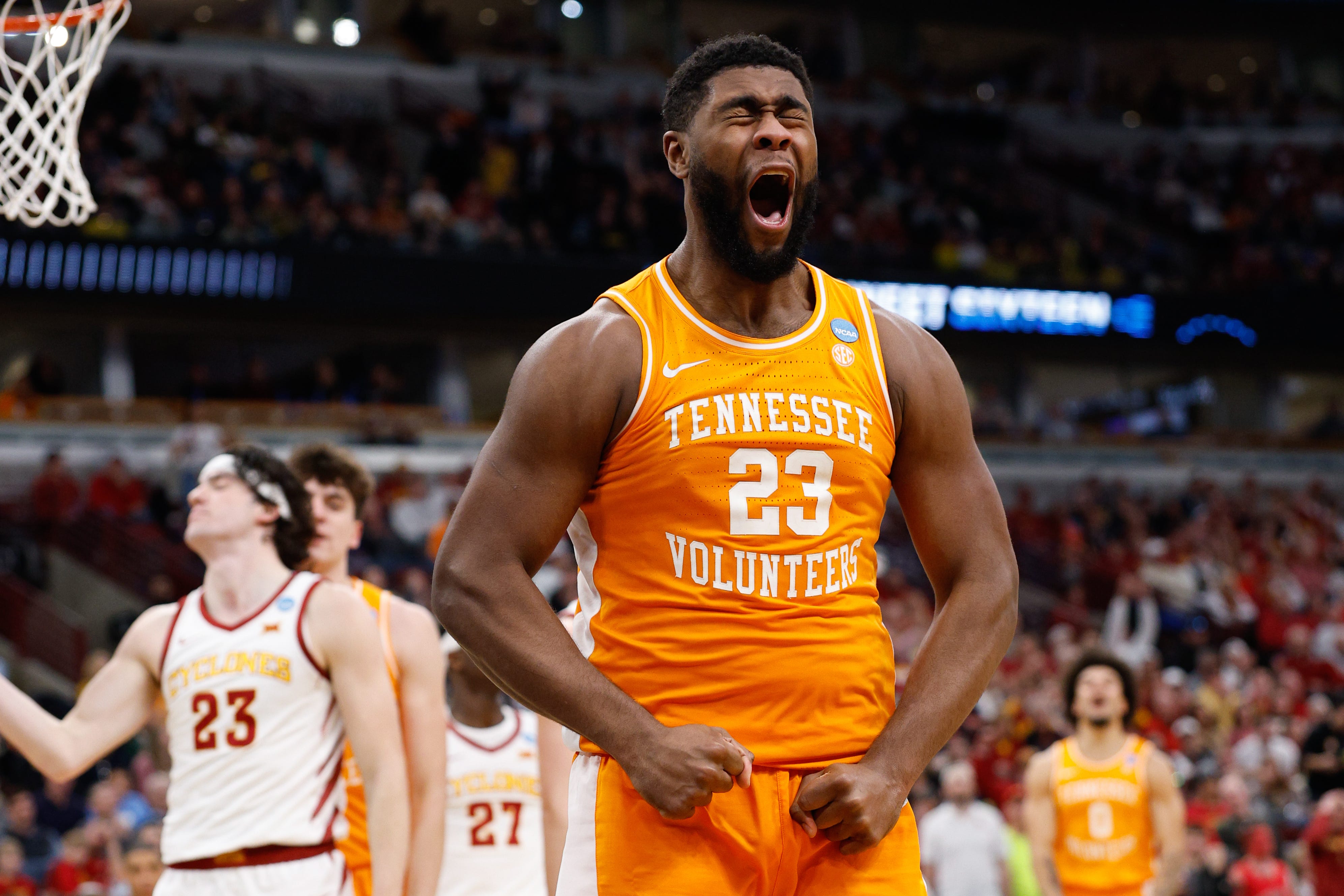 Tennessee forward Jaylen Carey got mixed up with Michigan's Morez Johnson Jr. in the Elite Eight of the 2026 NCAA Tournament.
