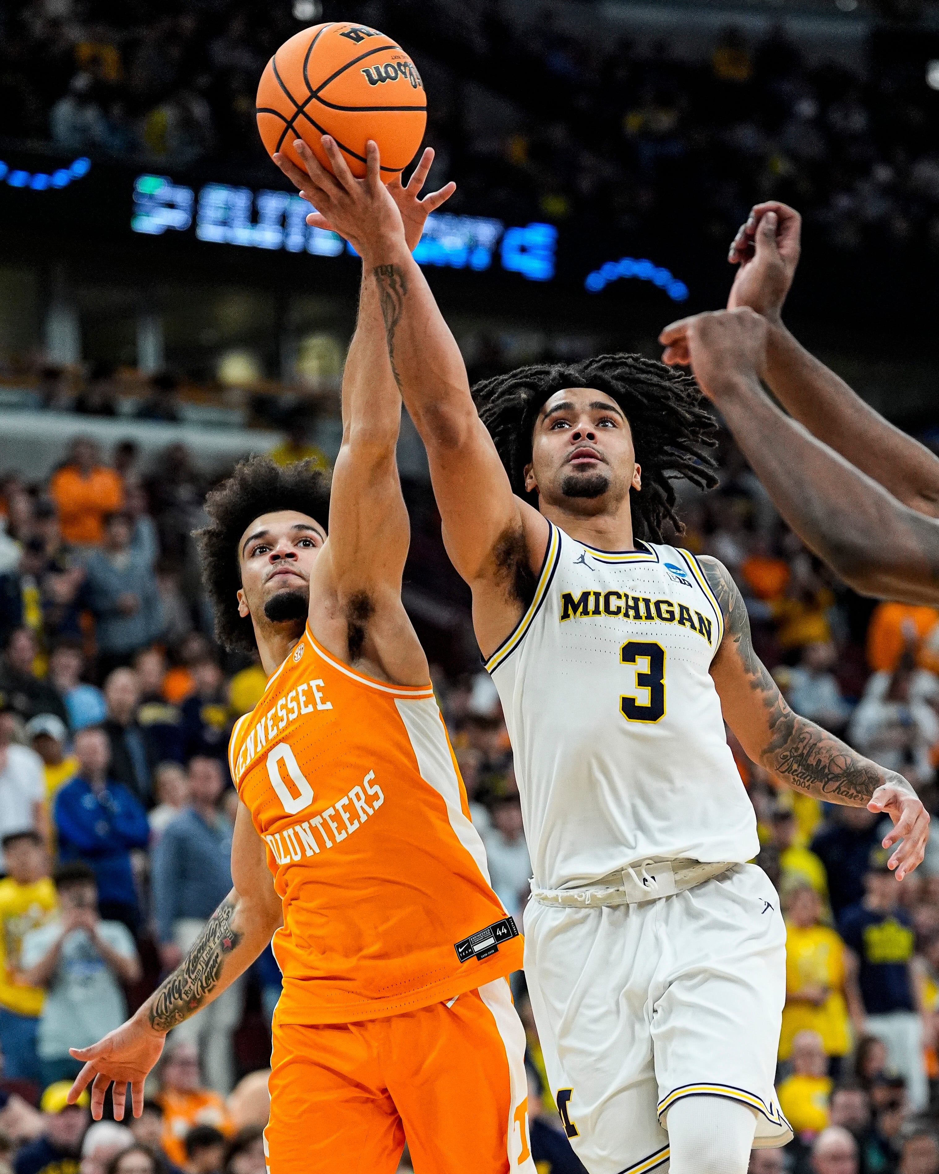 Michigan point guard Elliot Cadeau suffered an allergic reaction that required medical attention before the Wolverines left for the Final Four Wednesday