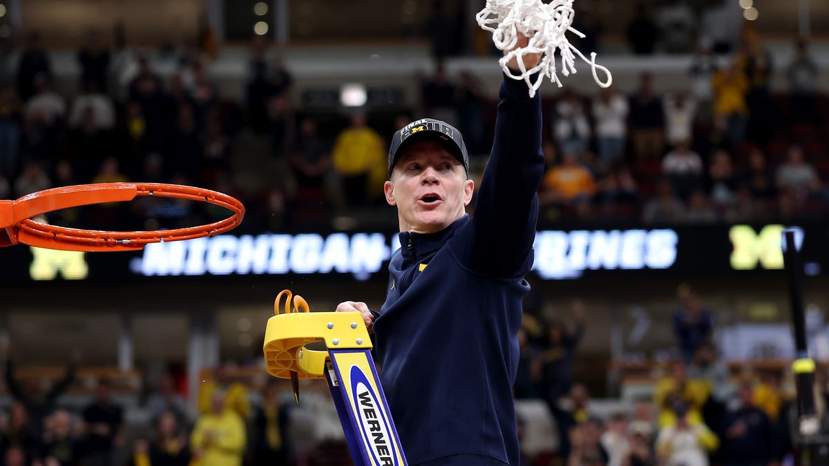 Dusty May so good, you almost forget Sherrone Moore — now, UNC needs him Dusty May so good, you almost forget Sherrone Moore — now, UNC needs him