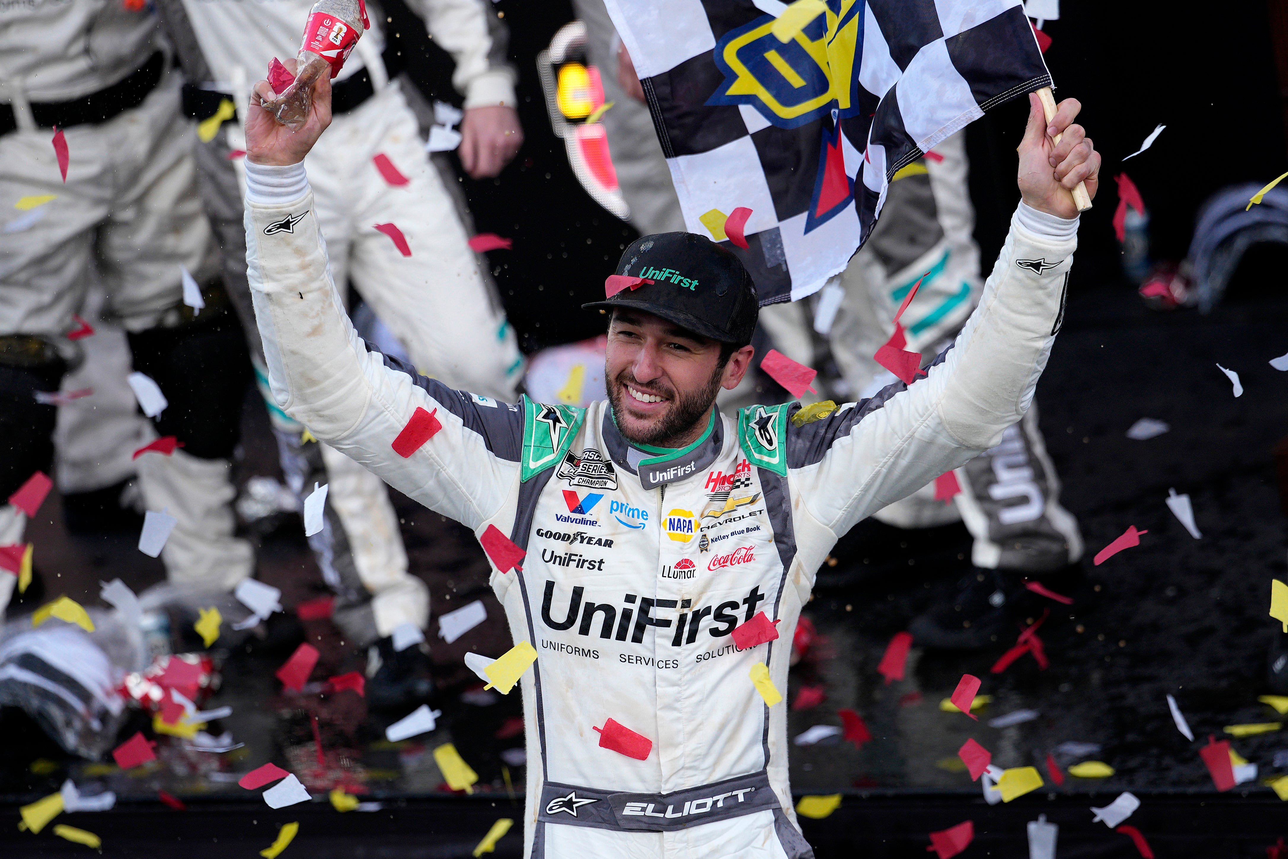 Chase Elliott scored his first NASCAR Cup Series win of the season and the first for a Hendrick Motorsports driver in 2026.