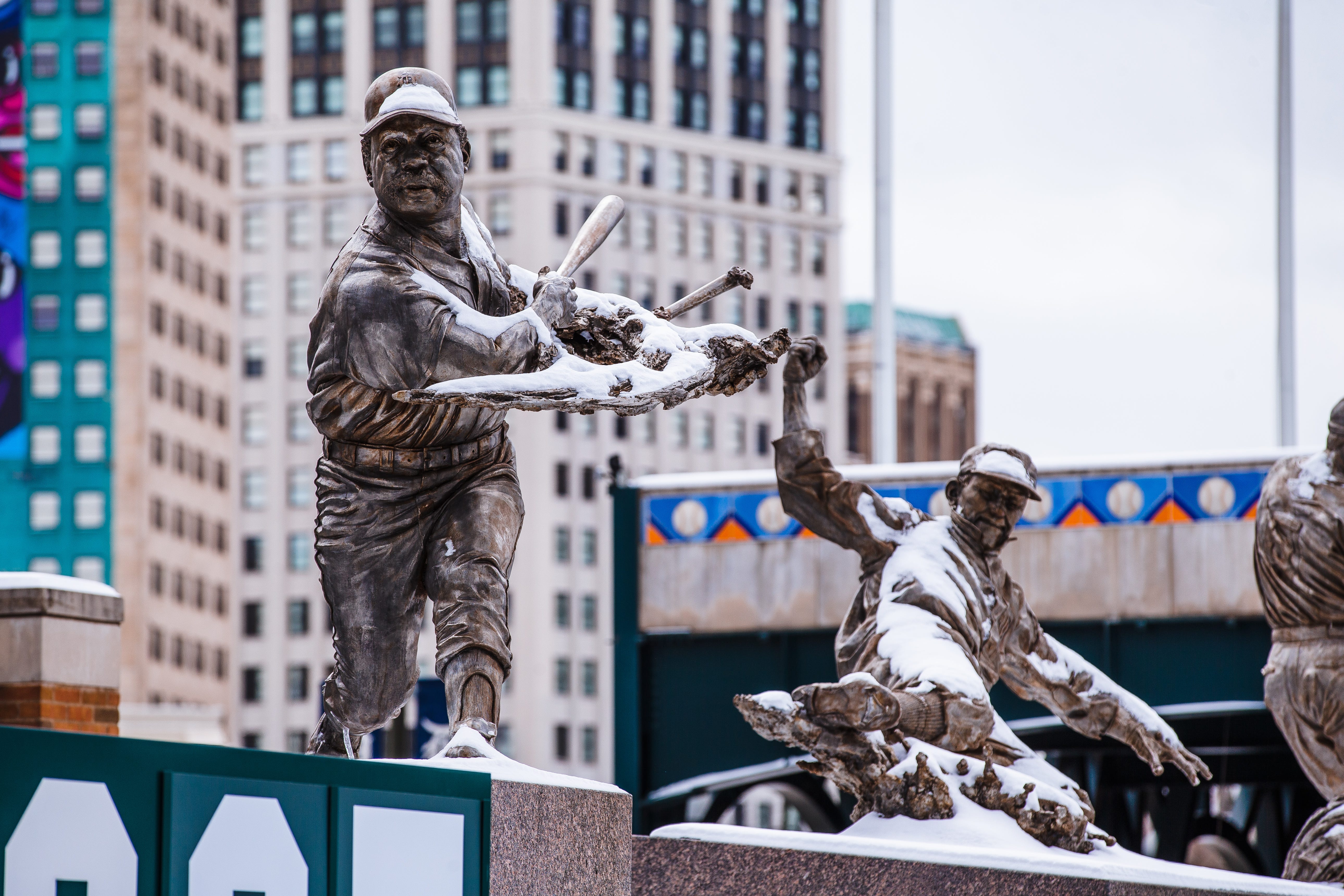 https://www.gannett-cdn.com/authoring/authoring-images/2026/04/01/PDTF/89421685007-willie-horton-monument-next-to-ty-cobb-monument-at-comerica-park-1.jpg?auto=webp&crop=5159,2903,x0,y268&format=pjpg&width=1200