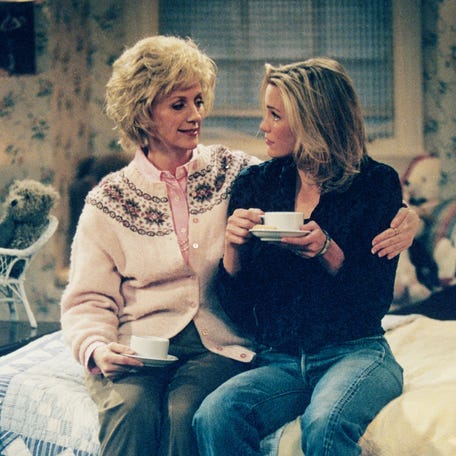 YOU'RE THE ONE, from left: Jessie Jones, Cynthia Geary, 1998.