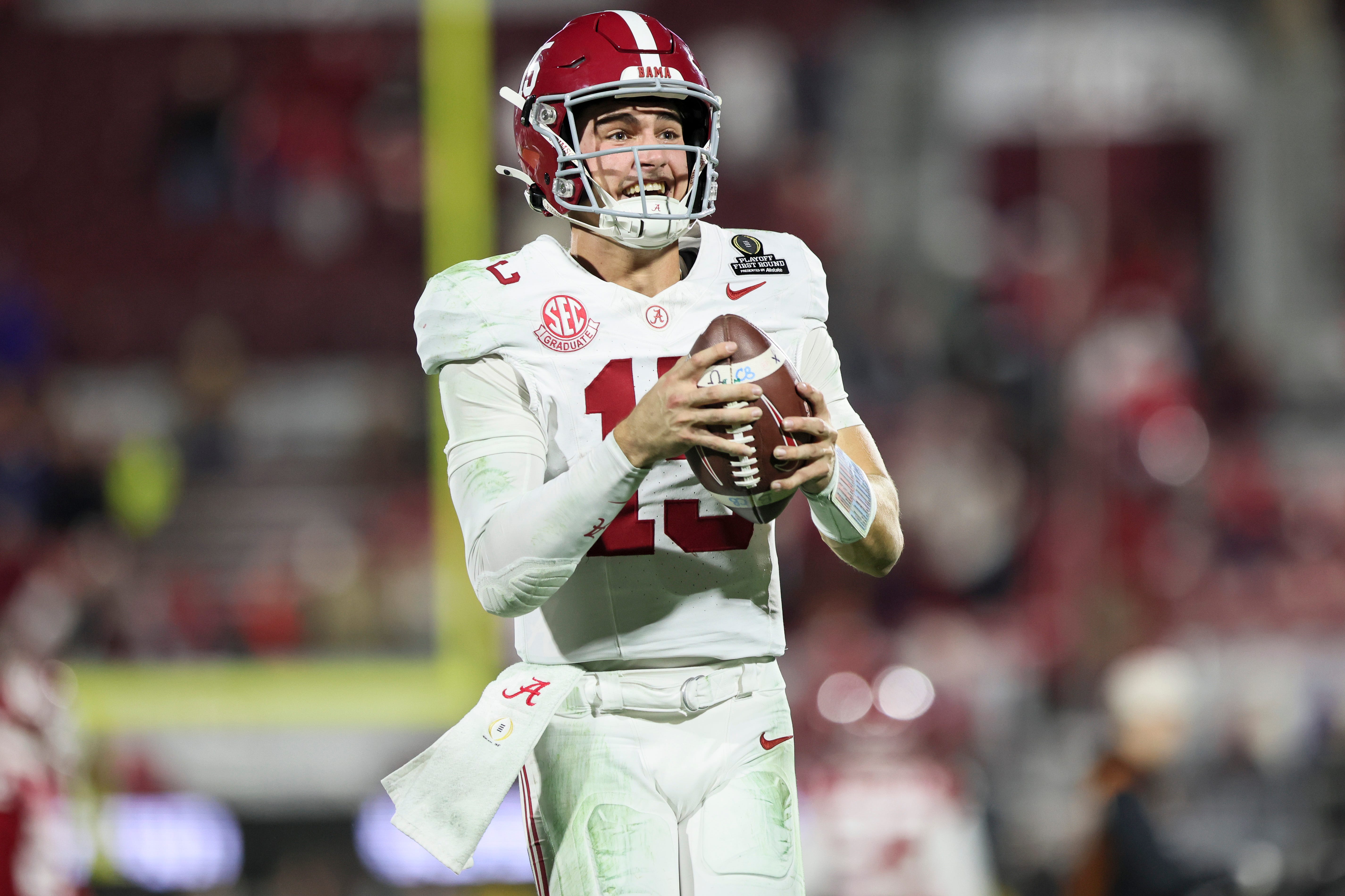 2026 NFL mock draft: Could Ty Simpson get Jaxson Dart treatment?