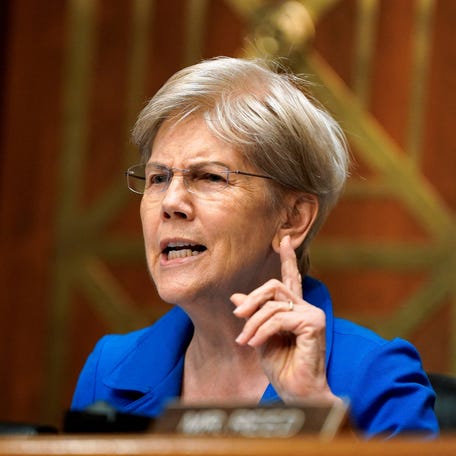 U.S. Senator Elizabeth Warren (D-MA) attends a Senate Banking, Housing and Urban Affairs Committee nomination hearing on Capitol Hill in Washington, D.C., U.S., September 4, 2025. REUTERS/Elizabeth Frantz REFILE - QUALITY REPEAT