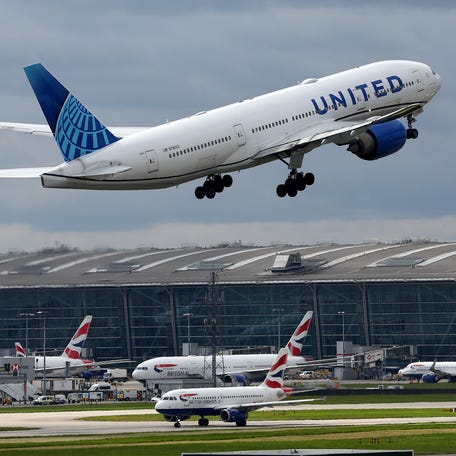 LONDON, ENGLAND - MARCH 31: A United Airlines Boeing 777 takes-off from Heathrow Airport, March 31, 2026 in London, England. London Heathrow (LHR) is one of the world's busiest airports, hosting around 1,300 daily flights from over 89 airlines. (Photo by Peter Nicholls/Getty Images)