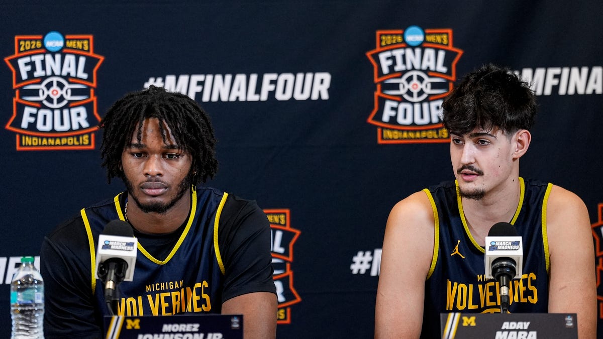 Michigan Basketball Faces Roster Uncertainty as Mara and Johnson Weigh NBA Draft