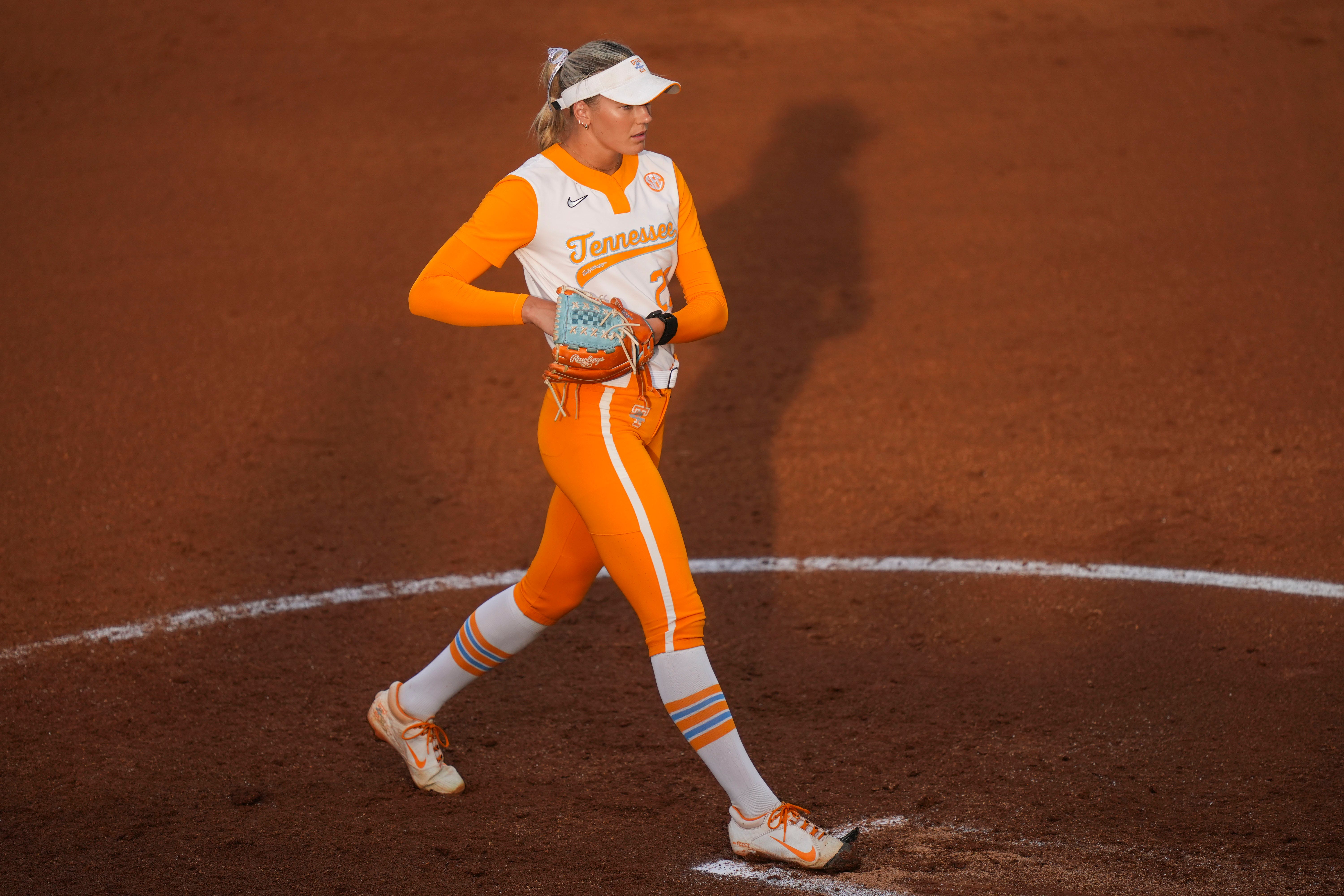 El softbol de Tennessee vs Alabama es un enfrentamiento entre los dos mejores cuerpos de lanzadores de la SEC