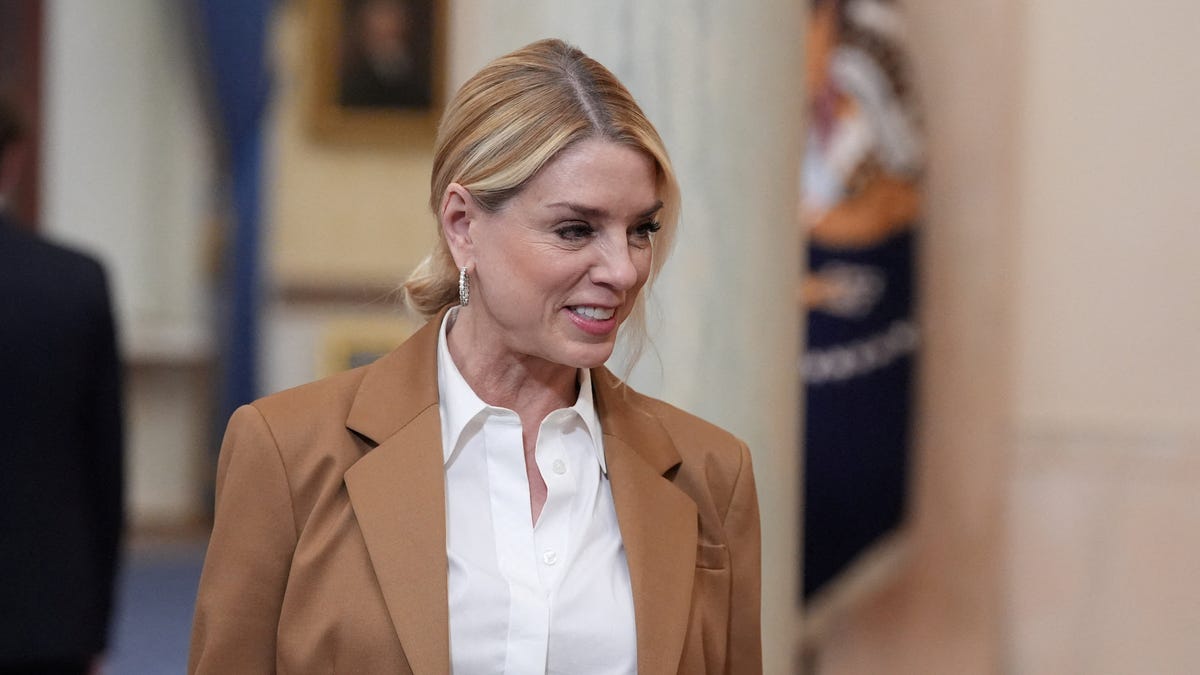 Attorney General Pam Bondi arrives at the White House on April 1, 2026. A day later, President Donald Trump fired her.