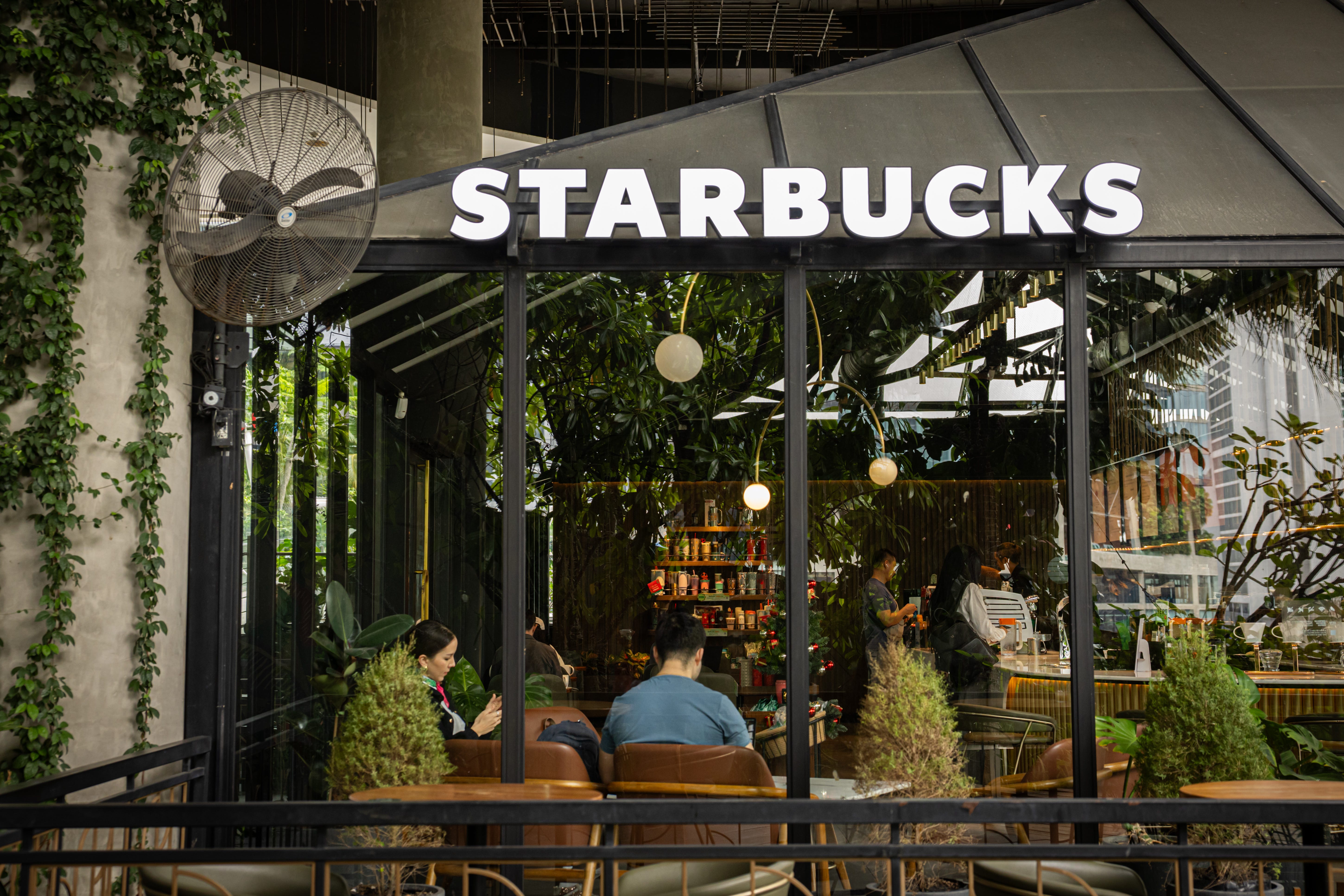 What’s open, closed on Easter? See hours for restaurants, stores, more