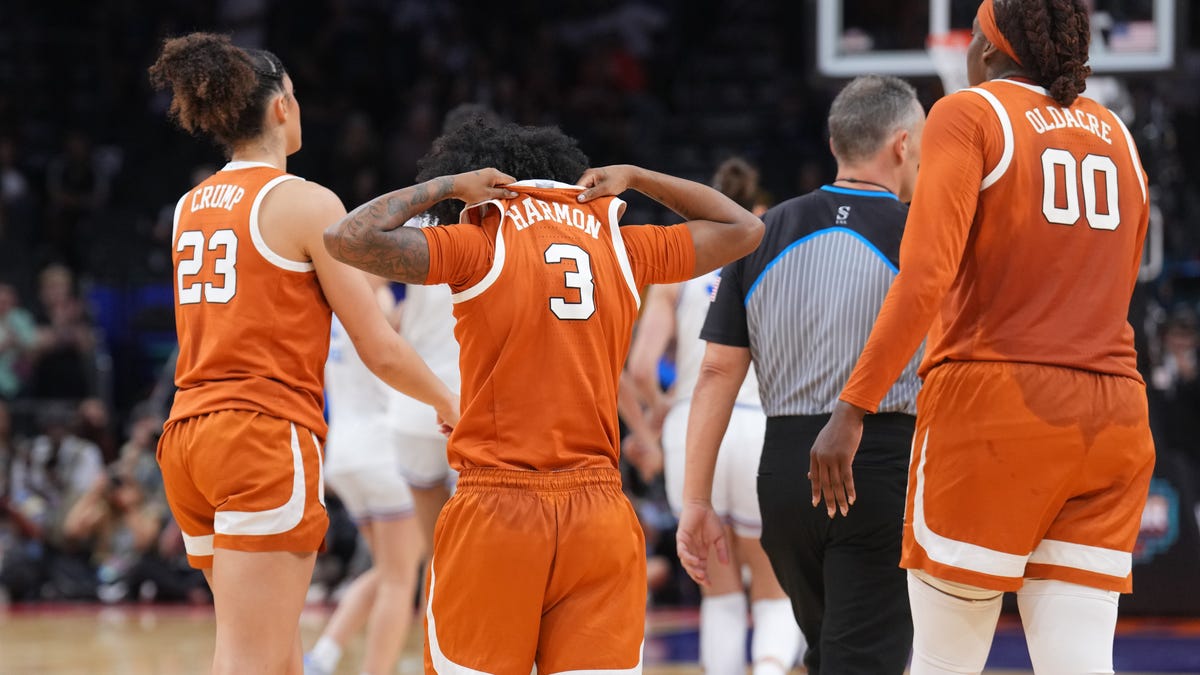 ΖΩΝΤΑΝΕΣ ΕΝΗΜΕΡΩΣΕΙΣ: Η Lady Longhorns αντιμετωπίζει το UCLA στο Final Four