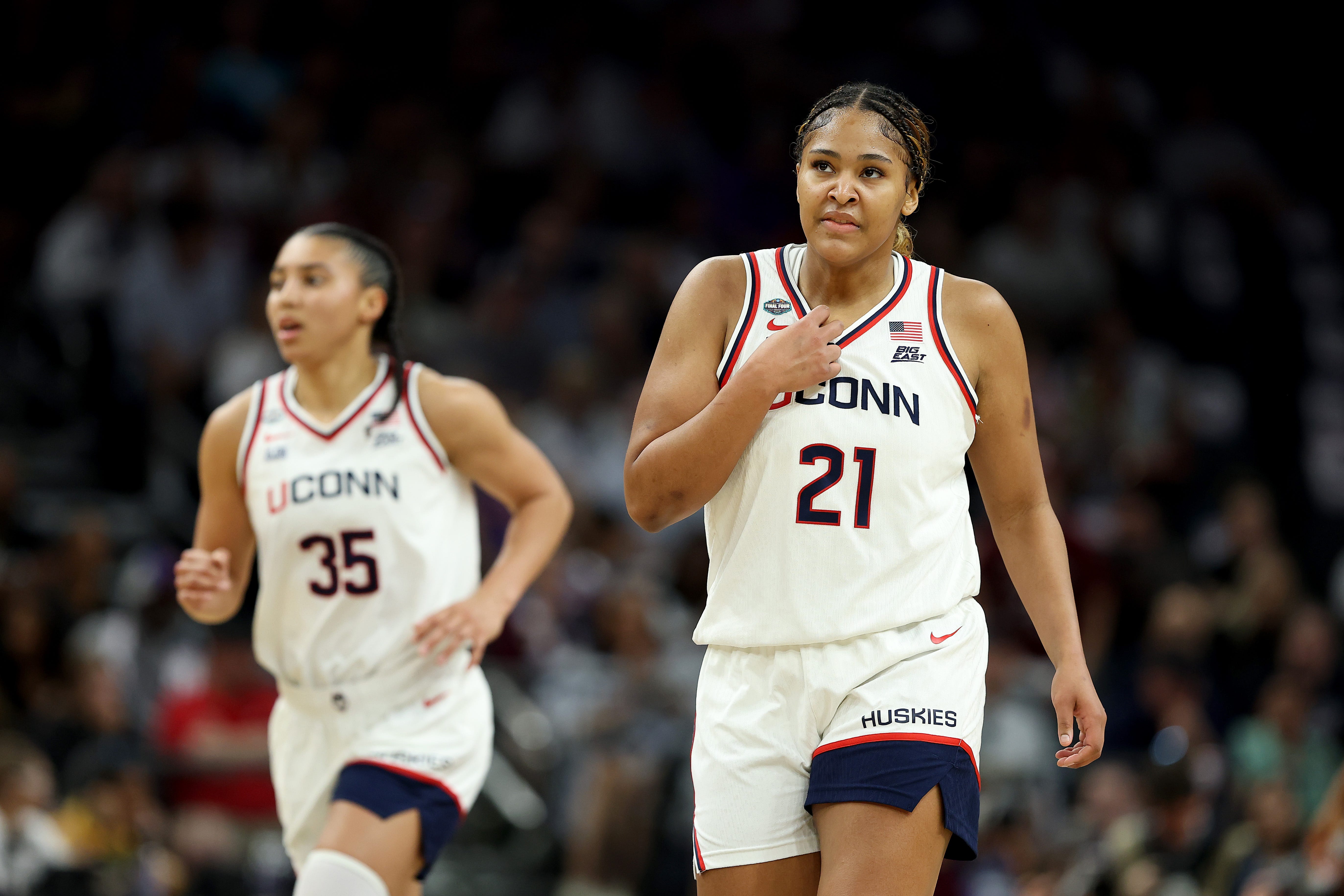 Did Sarah Strong rip her own jersey in UConn's Final Four loss? The video seems to show she did, but Geno Auriemma blames South Carolina.