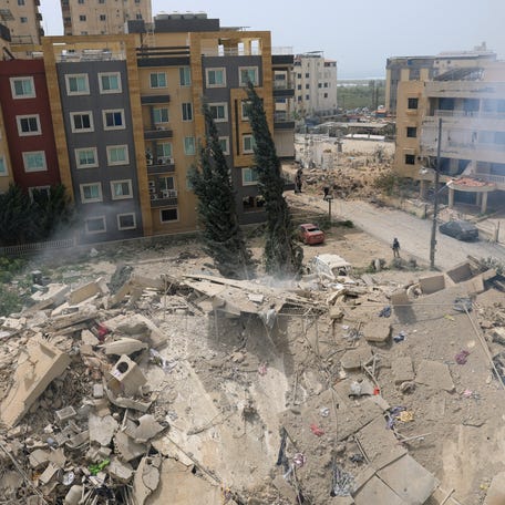 Rubble of a destroyed building, in the aftermath of an Israeli airstrike, amid escalating hostilities between Israel and Hezbollah, as the U.S.-Israeli conflict with Iran continues, in Tyre, Lebanon, April 4, 2026.