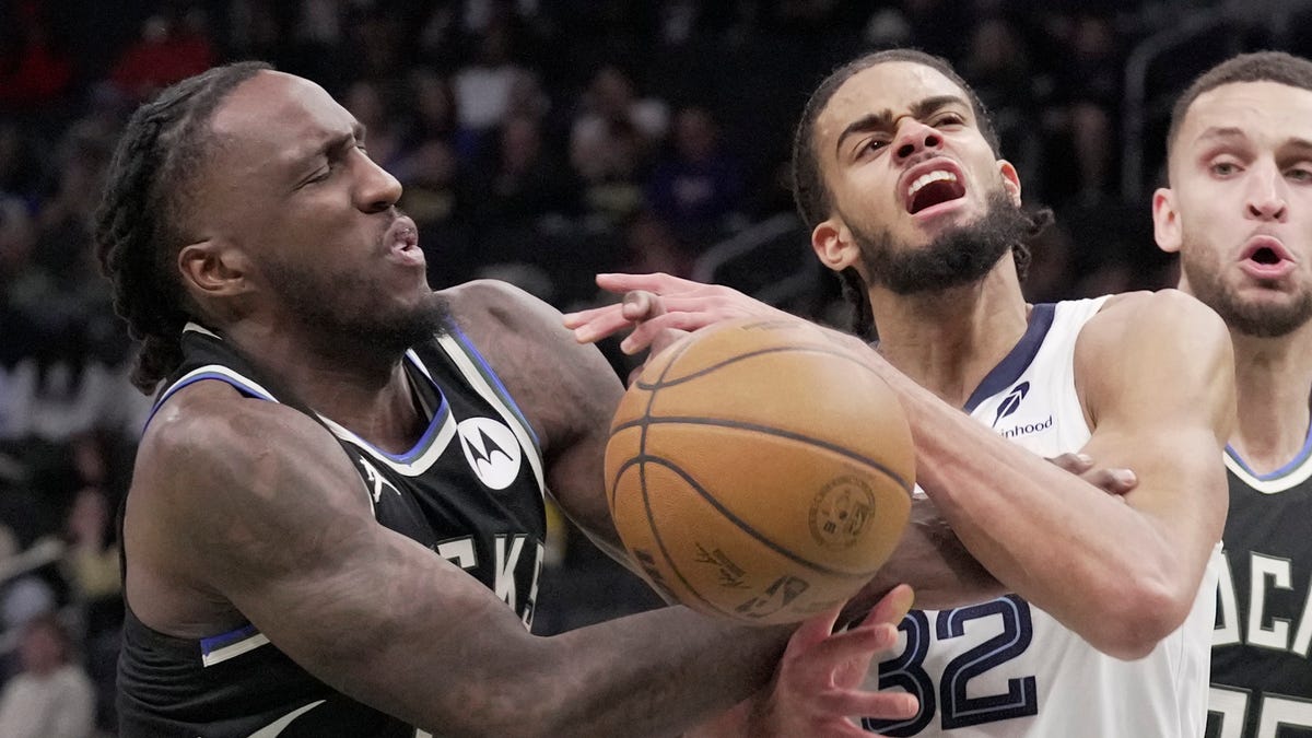 Milwaukee Bucks game action