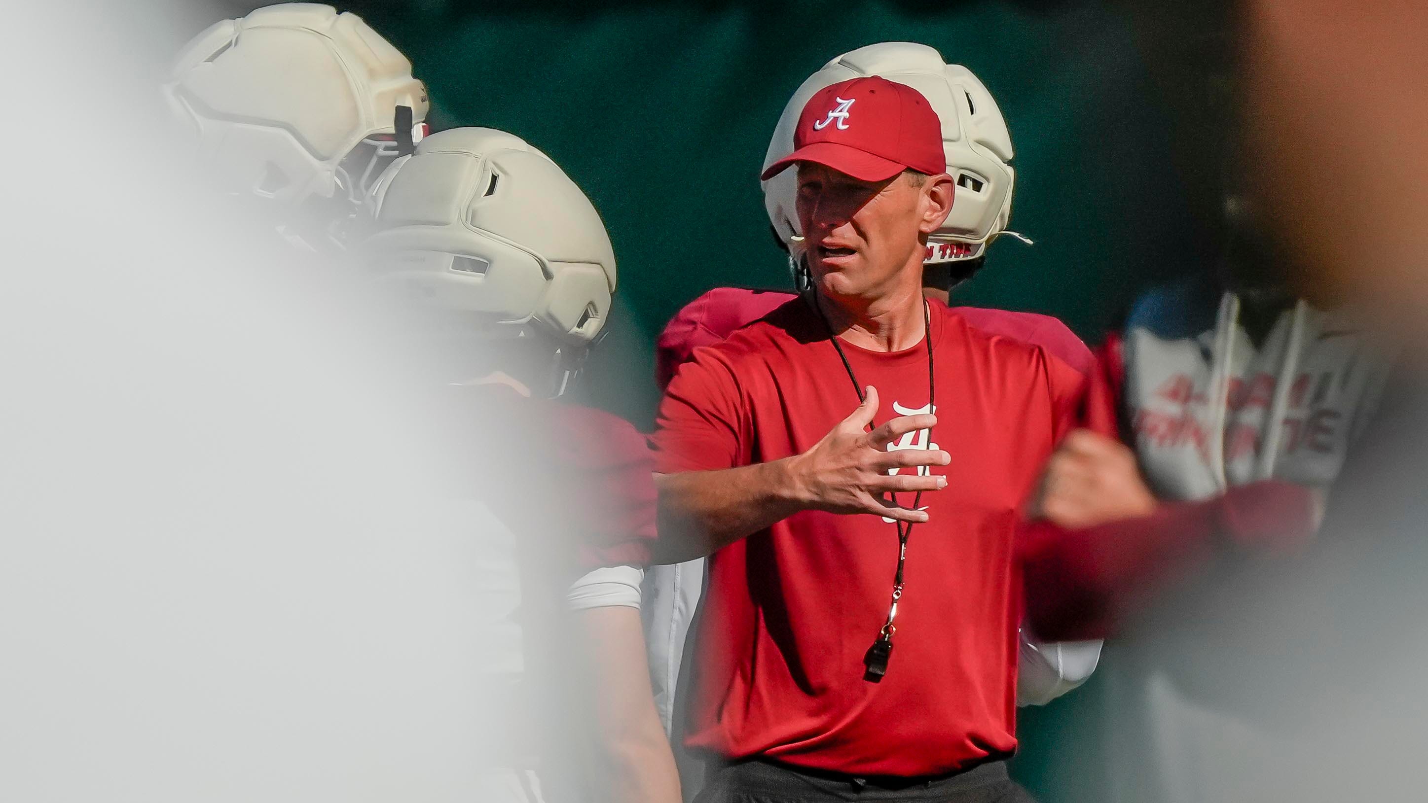 لماذا لا يشتري لاعب خط هجوم كرة القدم في ألاباما هذا الضجيج الخاص به