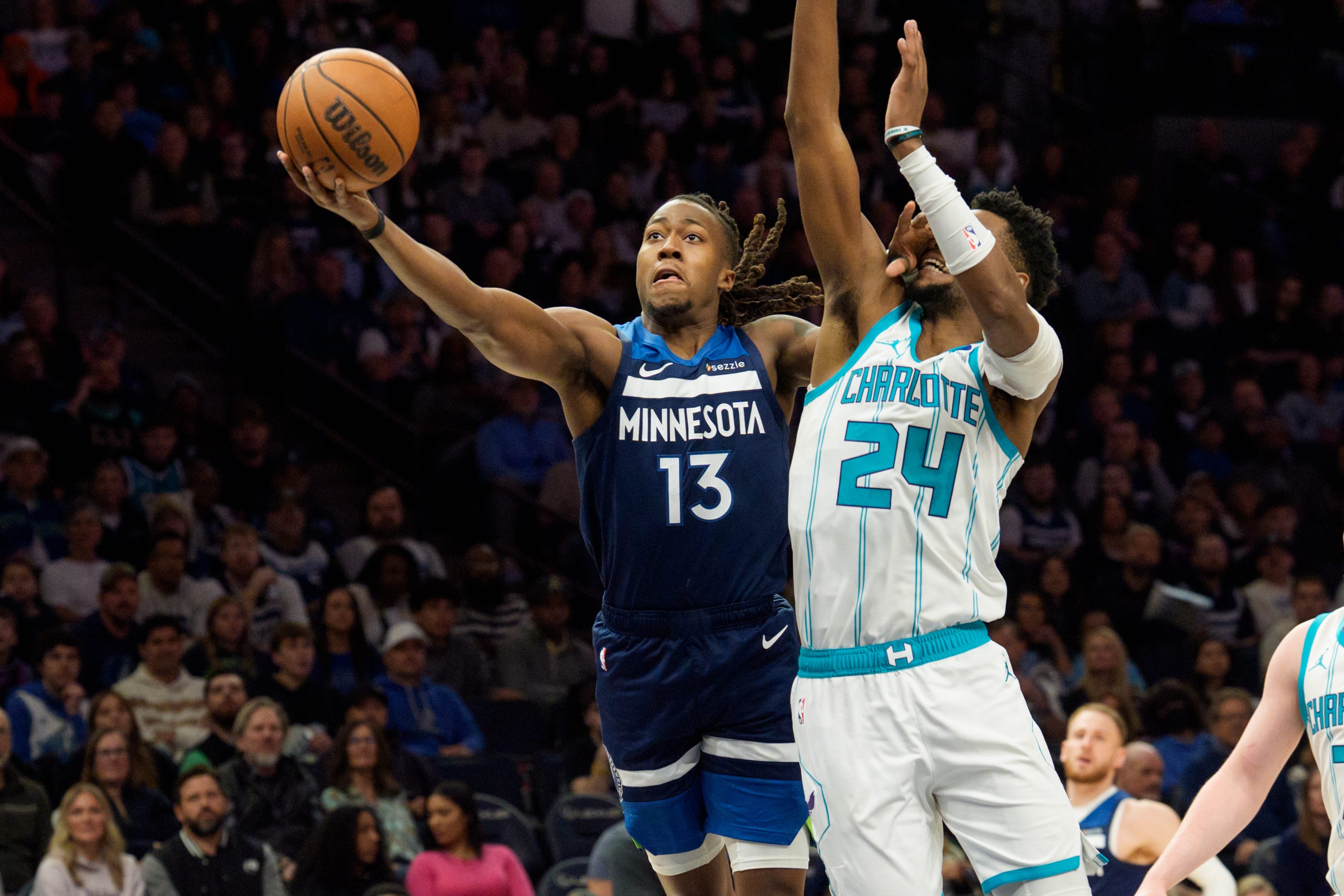 Timberwolves vs Pacers in-game action