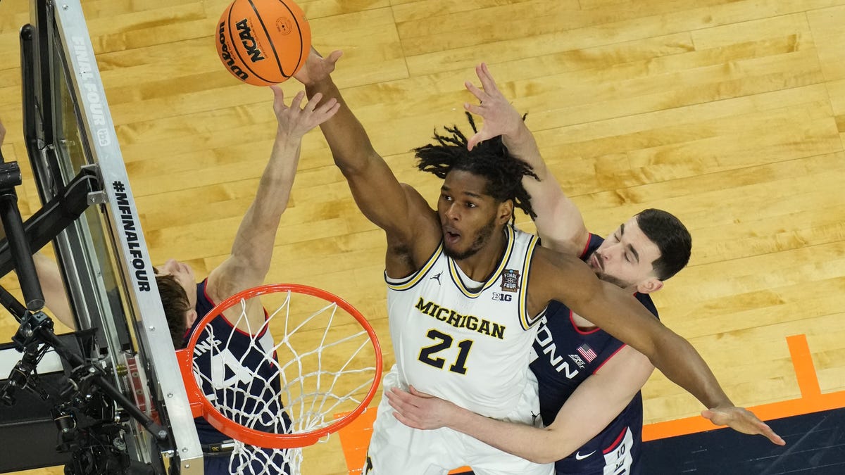 Morez Johnson Jr. Enters NBA Draft While Keeping Michigan Return Option Open