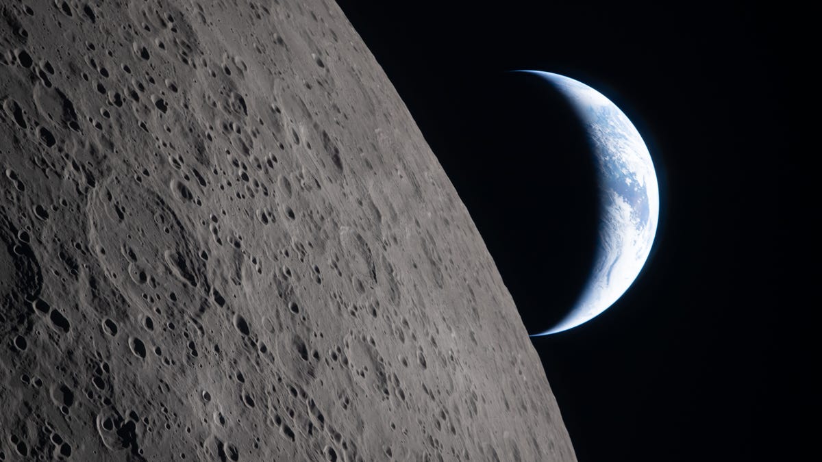 Incredible photos from the dark side of the moon by Artemis II crew