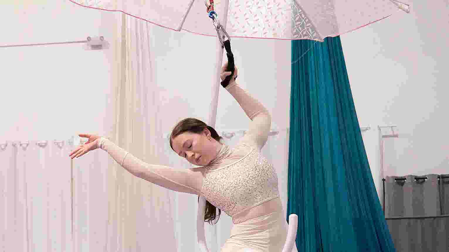 VertiFit Aerial Arts & Yoga untuk dipamerkan VertiFit Aerial Arts & Yoga untuk dipamerkan