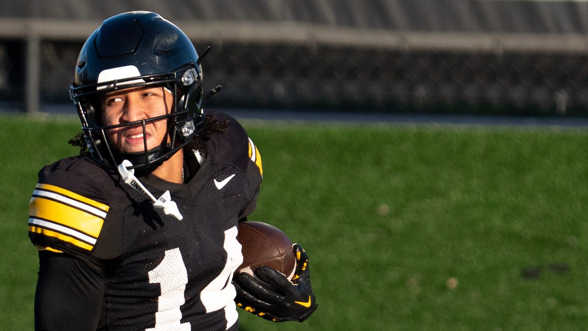 Iowa Offensive Upgrade: Transfer Receivers Diaz, James Boost Hawkeye Attack