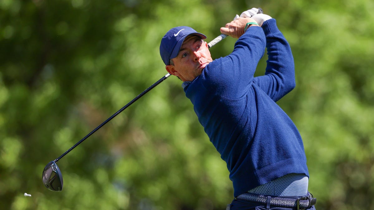 Rory McIlroy showed early momentum Thursday at Augusta National as he teed off at the Masters, aiming to go back-to-back.