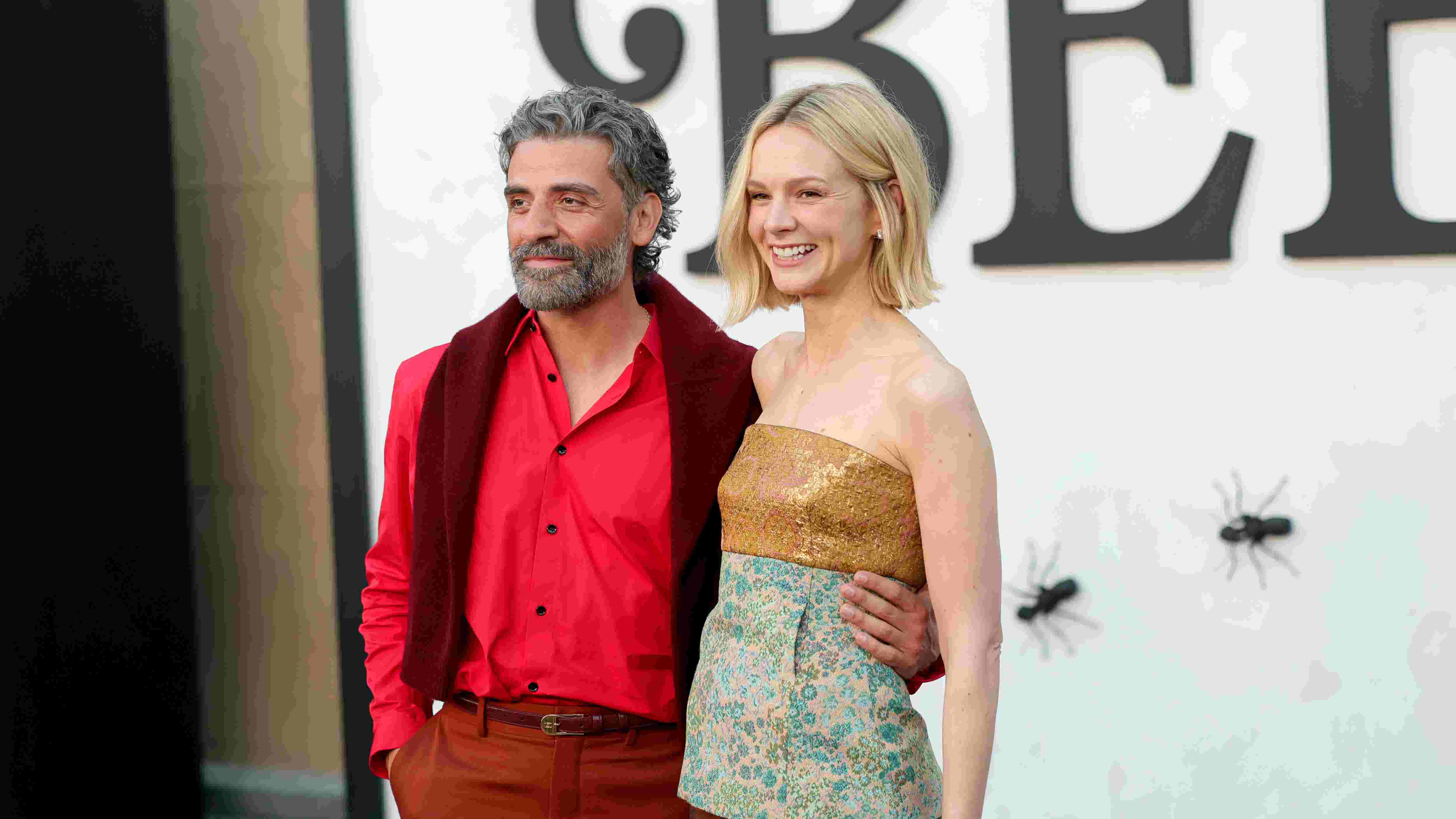 Oscar Isaac and Carey Mulligan joke around at ‘Beef’ Season 2 premiere