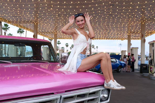 Beca Michie attends "Sabrina's Pit Stop" presented by Airbnb and Sabrina Carpenter on April 9, 2026 in Indio, California.