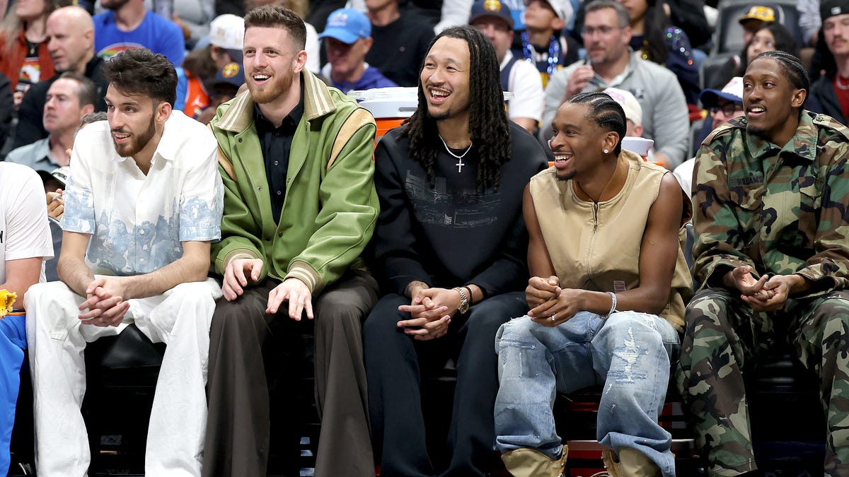 Το OKC Thunder πέφτει στους Ντένβερ Νάγκετς στον τελικό του δρόμου, καθώς οι ρεζέρβες τραβούν τα φώτα της δημοσιότητας